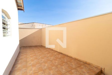 Casa à venda com 146m², 3 quartos e 2 vagas Casa à venda com 146m², 3 quartos e 2 vagasQuintal