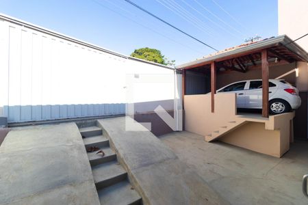 Casa à venda com 146m², 3 quartos e 2 vagas Casa à venda com 146m², 3 quartos e 2 vagasQuintal