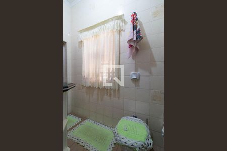 Casa à venda com 146m², 3 quartos e 2 vagas Casa à venda com 146m², 3 quartos e 2 vagasBanheiro