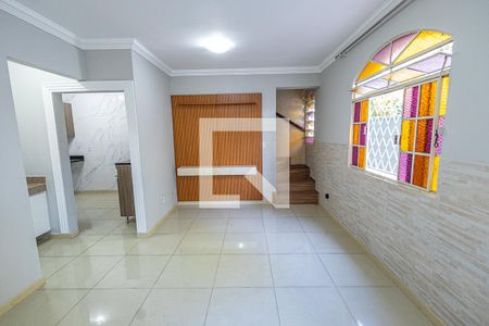 Sala de casa para alugar com 3 quartos, 110m² em Santa Amelia, Belo Horizonte