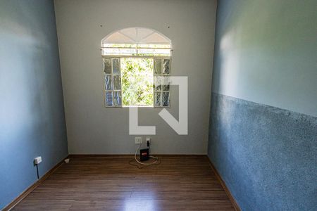 Quarto 2 / 2º andar de casa para alugar com 3 quartos, 110m² em Santa Amelia, Belo Horizonte