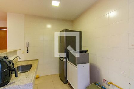 Cozinha de apartamento à venda com 2 quartos, 57m² em São José, Canoas