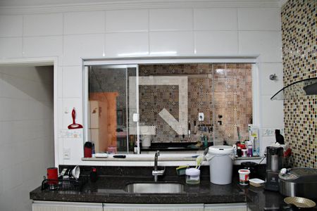 Casa à venda com 150m², 3 quartos e 2 vagasCozinha