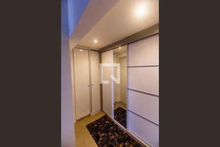 Apartamento para alugar com 127m², 2 quartos e 1 vagaCloset da suíte 2