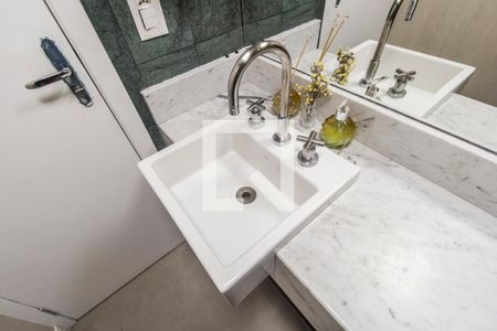 Apartamento para alugar com 127m², 2 quartos e 1 vagaDetalhe do Banheiro da Suite