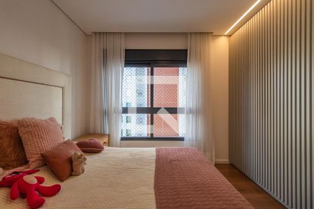 Apartamento à venda com 281m², 3 quartos e 3 vagas Apartamento à venda com 281m², 3 quartos e 3 vagasSuíte 1