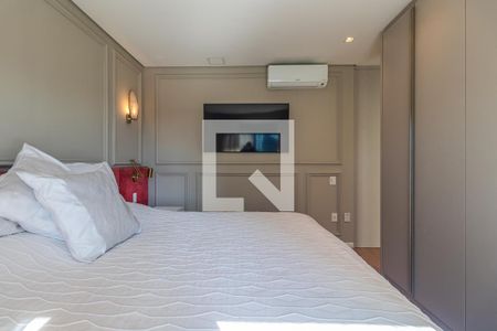Apartamento à venda com 281m², 3 quartos e 3 vagas Apartamento à venda com 281m², 3 quartos e 3 vagasSuíte 2