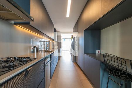 Apartamento à venda com 281m², 3 quartos e 3 vagas Apartamento à venda com 281m², 3 quartos e 3 vagasCozinha