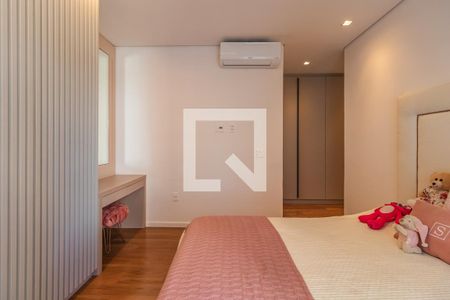 Apartamento à venda com 281m², 3 quartos e 3 vagas Apartamento à venda com 281m², 3 quartos e 3 vagasSuíte 1