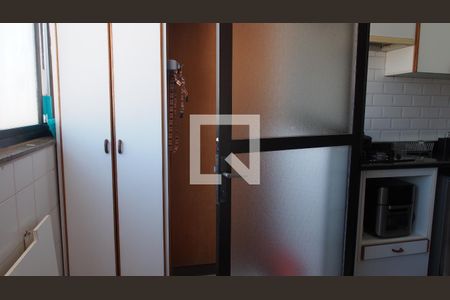 Apartamento à venda com 106m², 3 quartos e 2 vagasCozinha