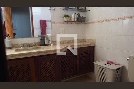 Apartamento à venda com 106m², 3 quartos e 2 vagasBanheiro