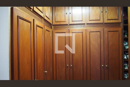 Apartamento à venda com 106m², 3 quartos e 2 vagasSuíte closet