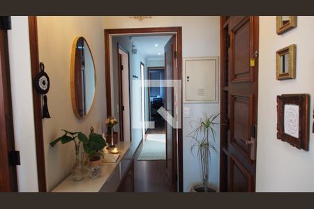 Apartamento à venda com 106m², 3 quartos e 2 vagasCorredor