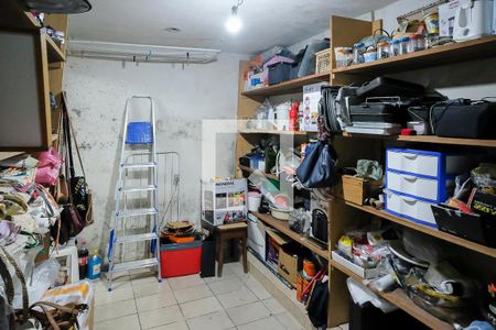 Casa à venda com 380m², 3 quartos e 2 vagasQuarto área de serviço