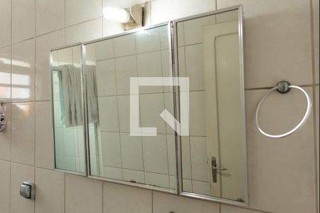 Casa à venda com 102m², 3 quartos e 2 vagasBanheiro 1