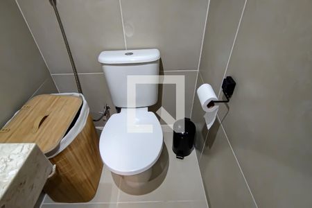 Casa à venda com 109m², 3 quartos e 2 vagas Casa à venda com 109m², 3 quartos e 2 vagasBanheiro 1