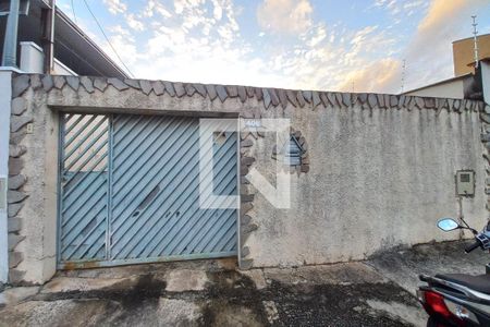 Casa à venda com 88m², 3 quartos e 1 vaga Casa à venda com 88m², 3 quartos e 1 vagaFachada do Prédio