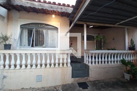 Casa à venda com 88m², 3 quartos e 1 vaga Casa à venda com 88m², 3 quartos e 1 vagaFachada do Prédio
