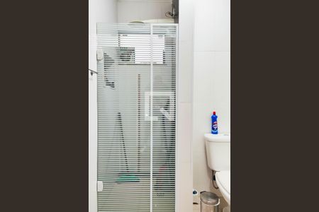 Casa à venda com 180m², 3 quartos e 2 vagas Casa à venda com 180m², 3 quartos e 2 vagasBanheiro Social