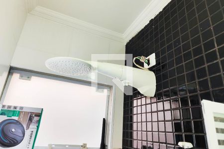 Casa à venda com 180m², 3 quartos e 2 vagas Casa à venda com 180m², 3 quartos e 2 vagasBanheiro Social