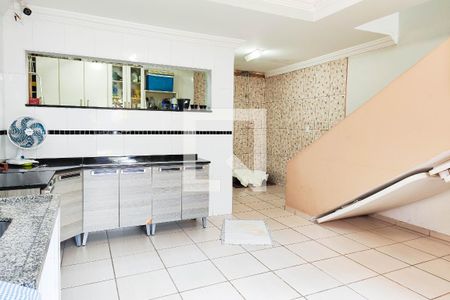 Casa à venda com 180m², 3 quartos e 2 vagas Casa à venda com 180m², 3 quartos e 2 vagasÁrea de Serviço