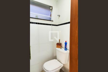 Casa à venda com 180m², 3 quartos e 2 vagas Casa à venda com 180m², 3 quartos e 2 vagasLavabo