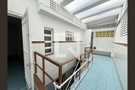 Casa à venda com 92m², 2 quartos e 2 vagasÁrea externa