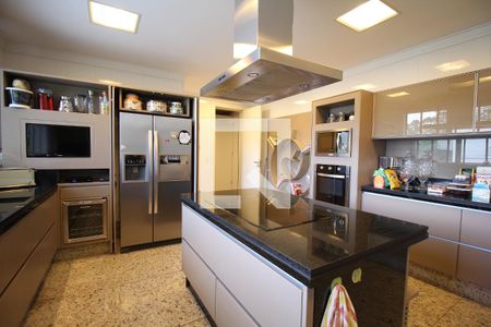 Casa de condomínio à venda com 805m², 4 quartos e 4 vagasCozinha