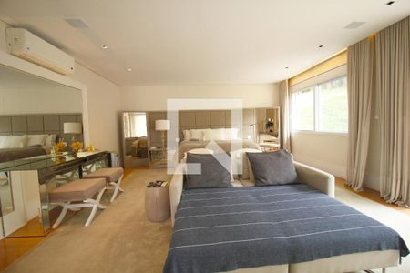 Casa de condomínio à venda com 805m², 4 quartos e 4 vagasSuíte 1