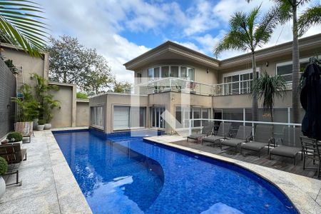 Casa de condomínio à venda com 805m², 4 quartos e 4 vagasPiscina