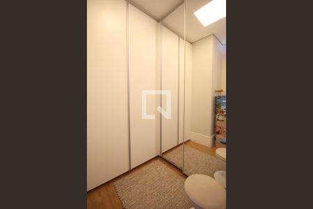 Casa de condomínio à venda com 805m², 4 quartos e 4 vagasCloset da suíte 3