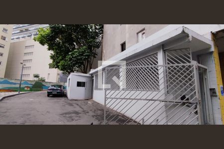 Studio à venda com 42m², 1 quarto e sem vaga Studio à venda com 42m², 1 quarto e sem vagaFachada