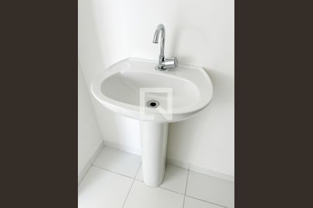 Apartamento para alugar com 34m², 2 quartos e sem vaga Apartamento para alugar com 34m², 2 quartos e sem vagaBanheiro
