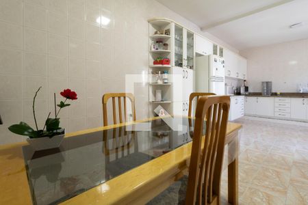 Casa à venda com 160m², 2 quartos e 2 vagasCozinha