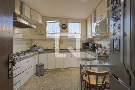 Apartamento à venda com 186m², 4 quartos e 3 vagas Apartamento à venda com 186m², 4 quartos e 3 vagasCozinha