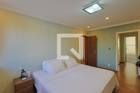 Apartamento à venda com 186m², 4 quartos e 3 vagas Apartamento à venda com 186m², 4 quartos e 3 vagasSuíte