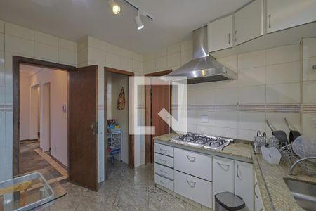 Apartamento à venda com 186m², 4 quartos e 3 vagas Apartamento à venda com 186m², 4 quartos e 3 vagasCozinha