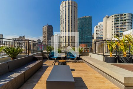 Apartamento à venda com 28m², 1 quarto e sem vaga Apartamento à venda com 28m², 1 quarto e sem vagaTerraço