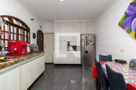 Casa à venda com 200m², 3 quartos e 2 vagasCozinha