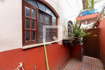 Casa à venda com 200m², 3 quartos e 2 vagasCorredor Lateral