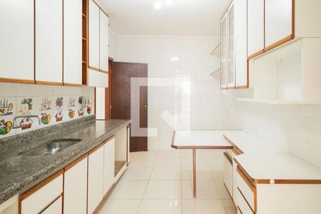 Apartamento à venda com 98m², 3 quartos e 2 vagasCozinha 
