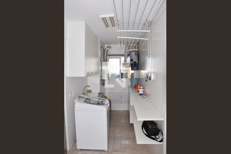 Apartamento à venda com 143m², 3 quartos e 2 vagasÁrea de Serviço