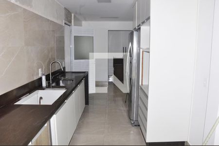 Apartamento à venda com 143m², 3 quartos e 2 vagasCozinha com Armário