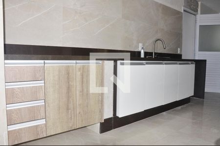 Apartamento à venda com 143m², 3 quartos e 2 vagasCozinha com Armário