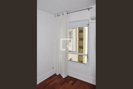 Apartamento à venda com 143m², 3 quartos e 2 vagasQuarto 03