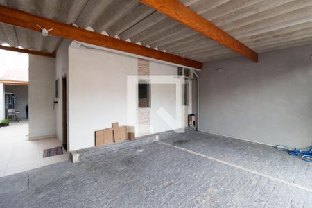Casa à venda com 120m², 2 quartos e 3 vagas Casa à venda com 120m², 2 quartos e 3 vagasGaragem