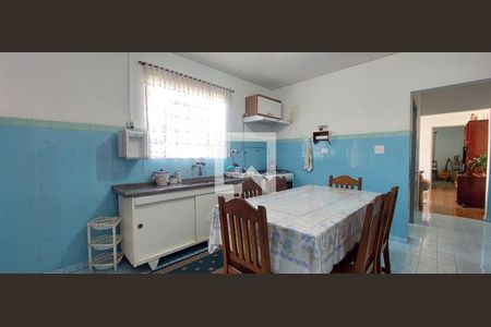 Casa à venda com 85m², 2 quartos e 2 vagas Casa à venda com 85m², 2 quartos e 2 vagasCozinha