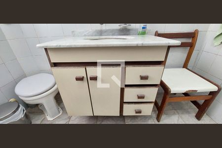 Casa à venda com 85m², 2 quartos e 2 vagas Casa à venda com 85m², 2 quartos e 2 vagasBanheiro