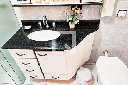 Casa à venda com 200m², 3 quartos e 4 vagas Casa à venda com 200m², 3 quartos e 4 vagasBanheiro da Suite