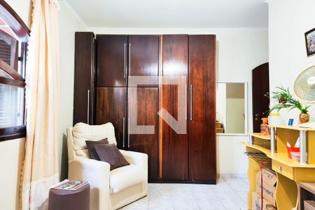 Casa à venda com 200m², 3 quartos e 4 vagas Casa à venda com 200m², 3 quartos e 4 vagasQuarto 2